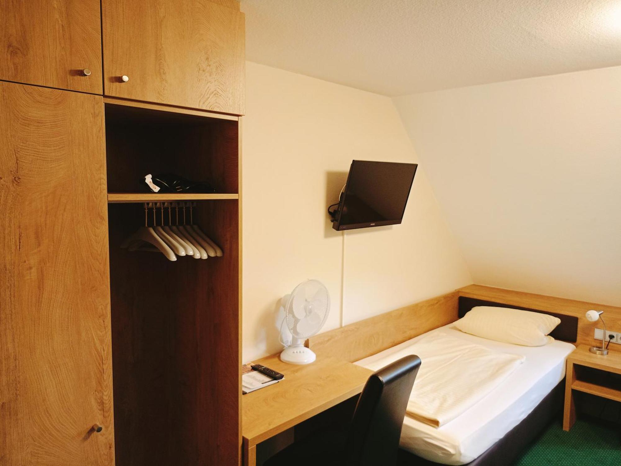Hotel Gasthof Zum Loewen Velburg Kültér fotó